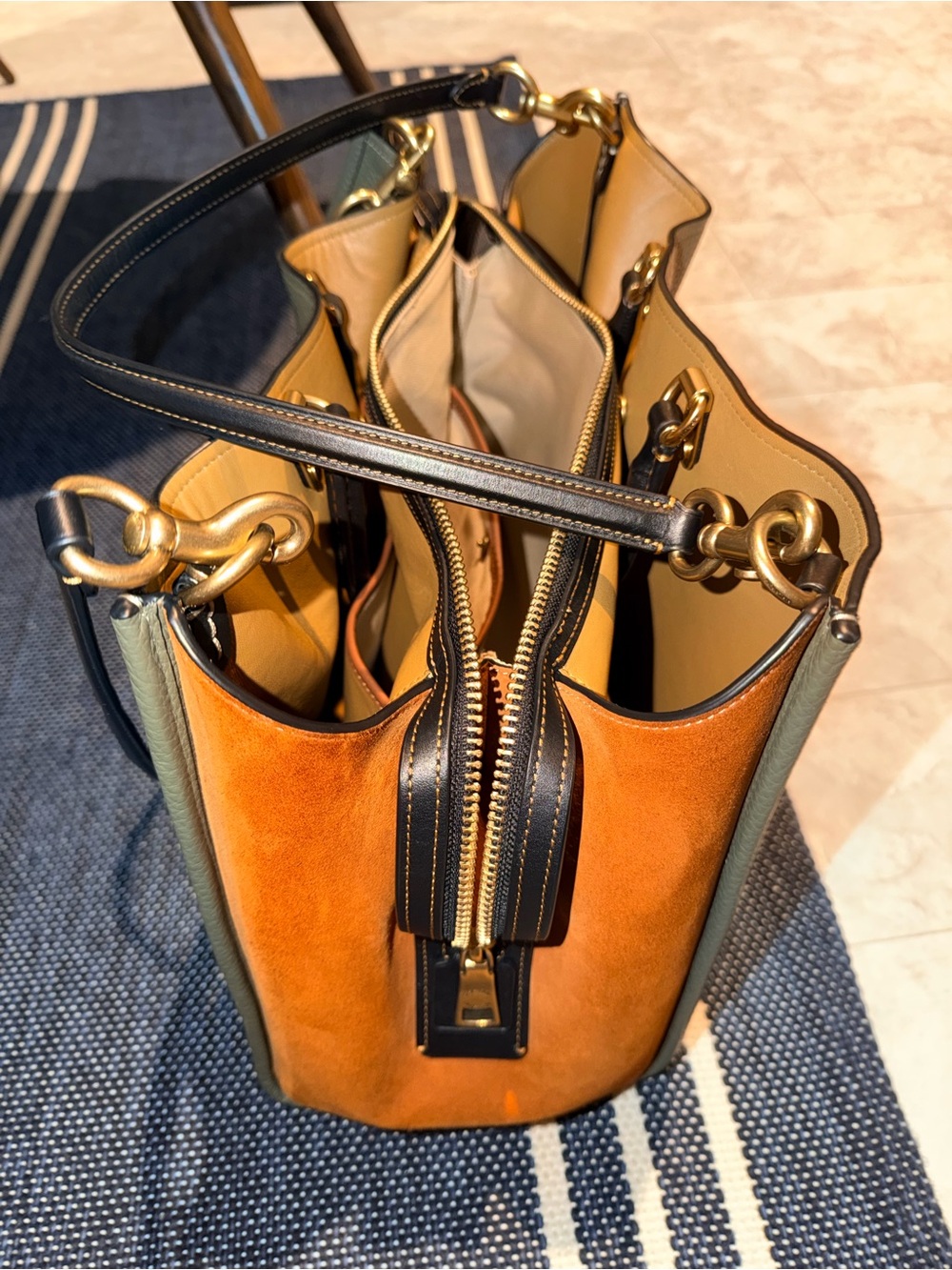 Coach Rogue 39 - Olive Green - Picture 2 of 10